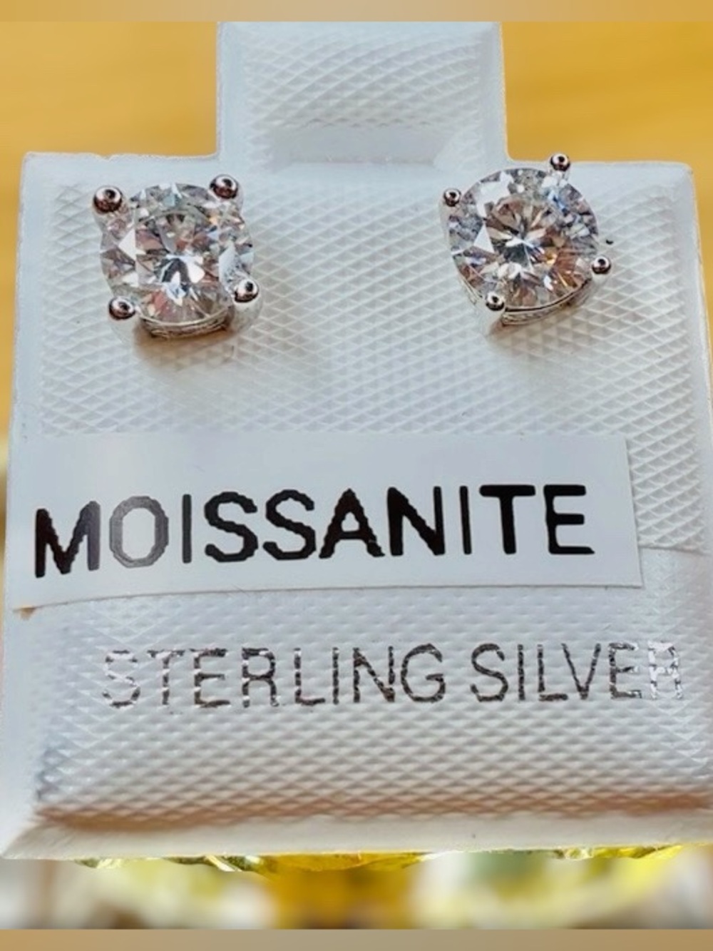 Sterling Silver Moissanite Stud Earrings - Clear/Silver